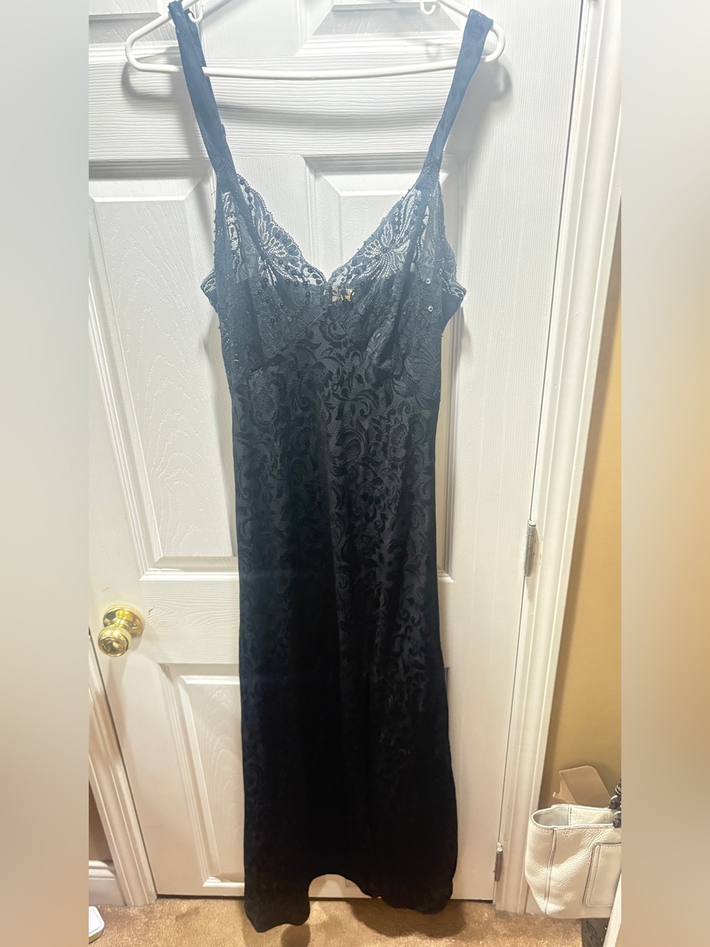 Vintage Victoria’s Secret gold label night gown slip dress black size large